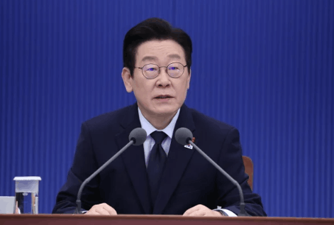 부정 평가 첫 60%대 진입... 李대통령 지지율 33.8% 취임 후 최저 경신